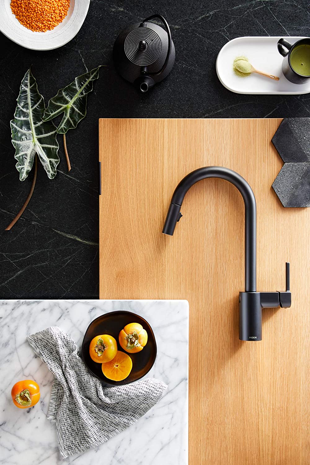 Moen 7565EWBL Align Motionsense Wave Sensor Touchless One-Handle High Arc Modern Pulldown Kitchen Faucet with Reflex in Matte Black 