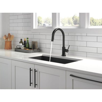 Delta 9159T-BL-DST Trinsic 1-Handle Touch Kitchen Faucet with Pull-Down Sprayer & Touch2O Technology, Matte Black 