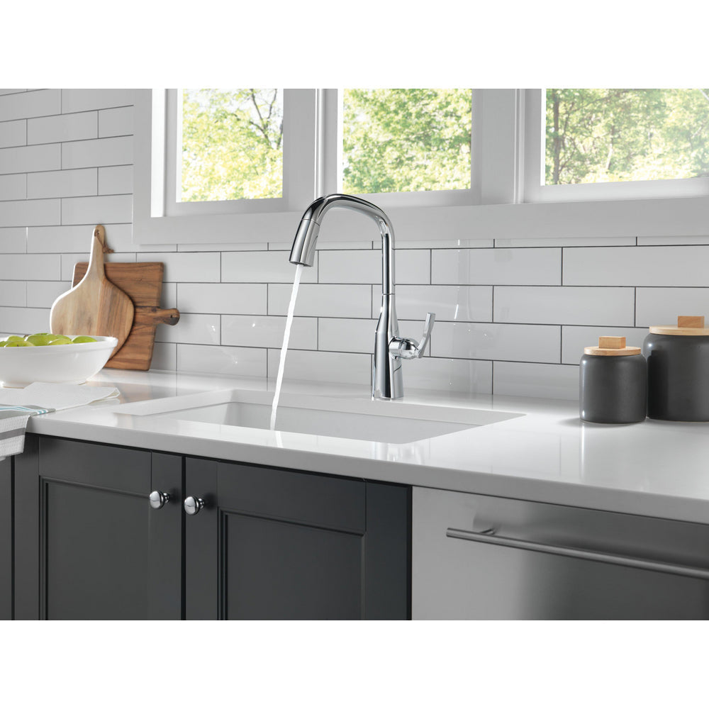 Delta 9176-PR-DST Stryke 1-Handle Kitchen Faucet with Pulldown Sprayer in Chrome 